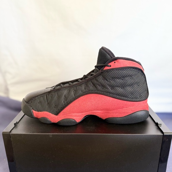 AUTHENTIC Jordan 13 Retro Bred size 10.5 414571-004 2017 PRE-OWNED - Picture 4 of 8